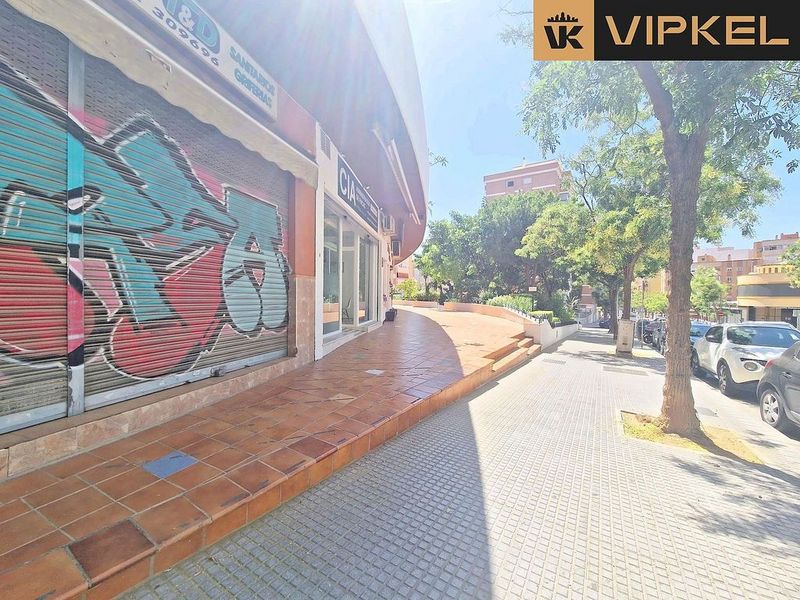 5 bedrooms Commercial property in Malaga, Spain No. 180144
