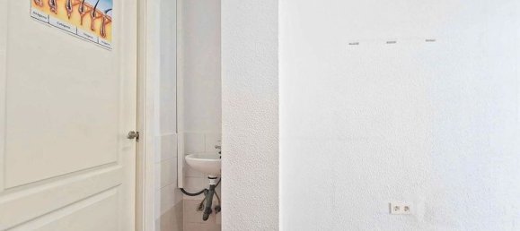 5 bedrooms Commercial property in Malaga, Spain No. 180144 10