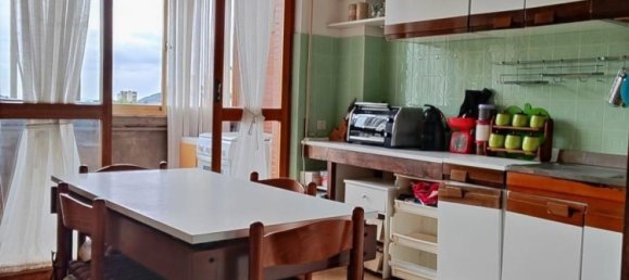 5 rooms Apartment in Carrara, Italy No. 27350 5