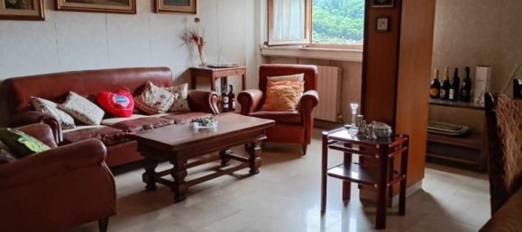 5 rooms Apartment in Carrara, Italy No. 27350 12