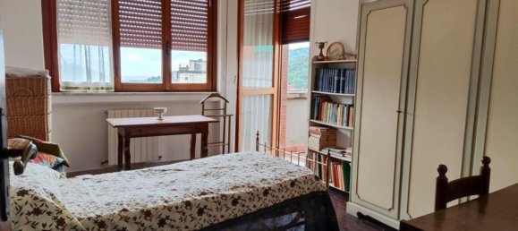 5 rooms Apartment in Carrara, Italy No. 27350 17