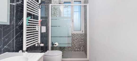 3 bedrooms Apartment in Turin, Italy No. 339622 17