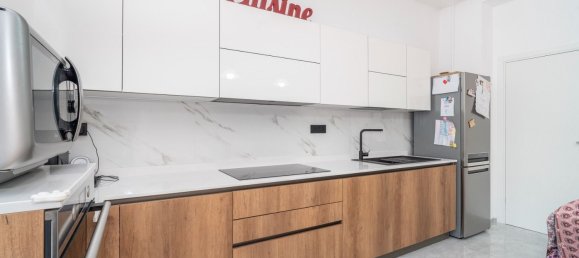 3 bedrooms Apartment in Turin, Italy No. 339622 7