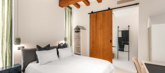 5 bedrooms Villa in Marbella, Spain No. 105792 33