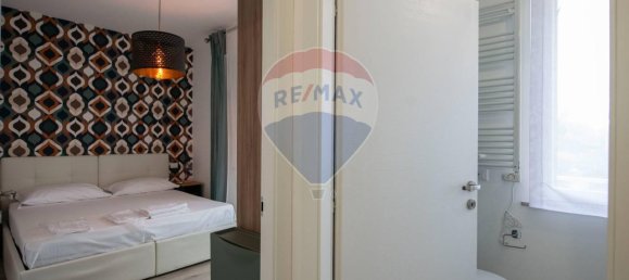 23 rooms House in Mondolfo, Italy No. 2257 22