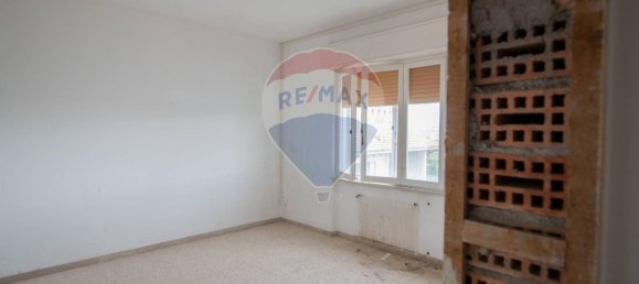 23 rooms House in Mondolfo, Italy No. 2257 41