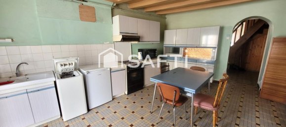 Casa de 3 dormitorios en Neuilly-le-Brignon, France No. 57666 2