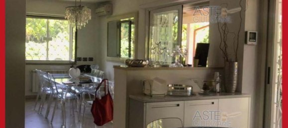 5 bedrooms Apartment in Rome, Italy No. 330864 37