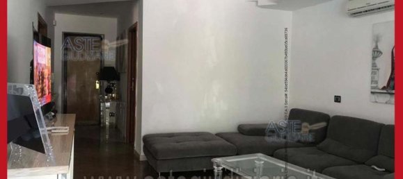 5 bedrooms Apartment in Rome, Italy No. 330864 14