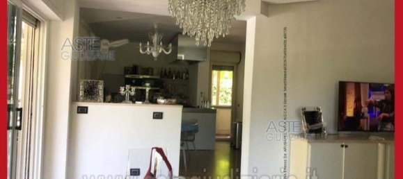 5 bedrooms Apartment in Rome, Italy No. 330864 16