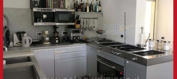 5 bedrooms Apartment in Rome, Italy No. 330864 18