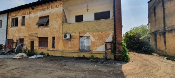 10 rooms House in Coccaglio, Italy No. 110150 12