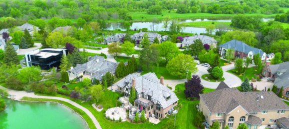 6 bedrooms House in Waterloo, Canada No. 818 7