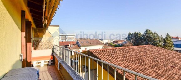 2 غرف نوم شقة في Seregno, Italy رقم 136798 10