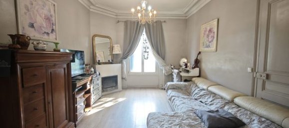 Casa de 4 dormitorios en Enghien-les-Bains, France No. 360362 3