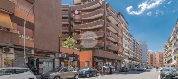 1 chambre Appartement à Rome, Italy No. 310109 11