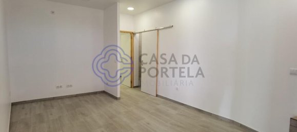 Propiedad comercial en Rio Tinto, Portugal 137 m² No. 60309 6