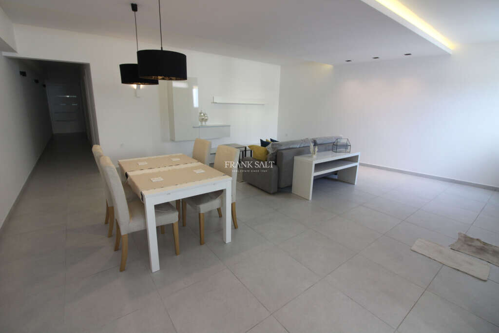 Мезонет с 2 спальнями в Сан-Пауль-иль-Бахар, Мальта № 11192