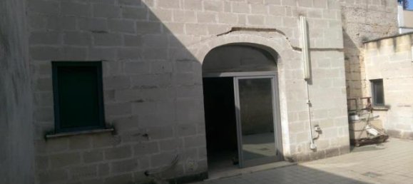 5غرفة عقار تجاري في San Vito dei Normanni, Italy رقم 252641 5