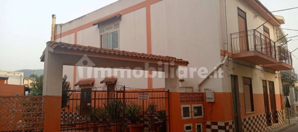 Villa de 5 dormitorios en Barcellona Pozzo di Gotto, Italy No. 132830 3