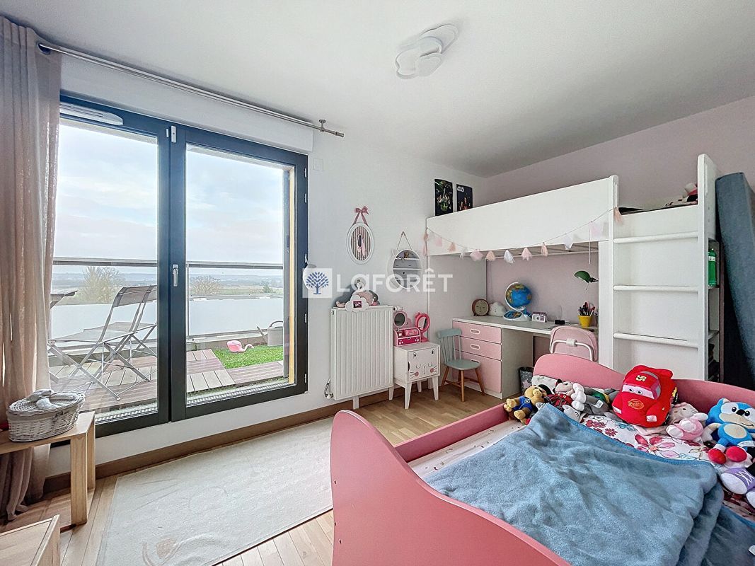 3 Schlafzimmer Doppelhaus in Saint-Cyr-l'Ecole, France, Nr. 165839