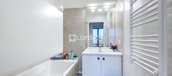 3 Schlafzimmer Doppelhaus in Saint-Cyr-l'Ecole, France, Nr. 165839 14