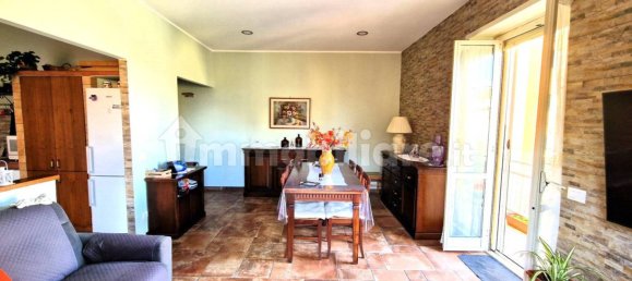 Квартира с 2 спальнями в Рим, Италия № 26903 7