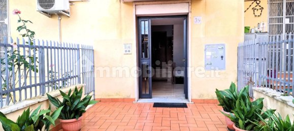 Квартира с 2 спальнями в Рим, Италия № 26903 37