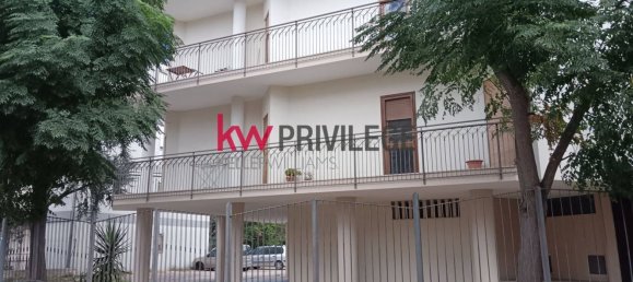 Квартира с 4 комнатами в Сан Вито деи Норманни, Италия № 112806 3