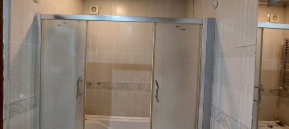 3 bedrooms Apartment in Baku, Azerbaijan No. 1812 15