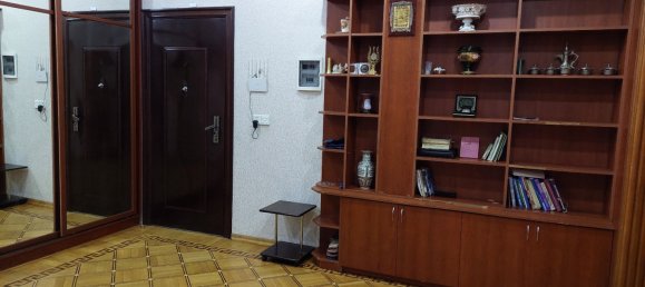 3 bedrooms Apartment in Baku, Azerbaijan No. 1812 12