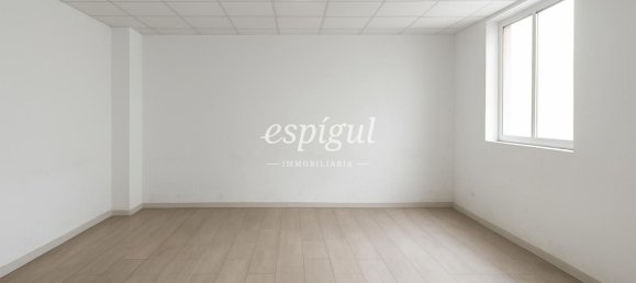 130m² Commercial property in Girona, Spain No. 148697 4