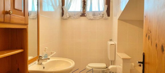 3 bedrooms Apartment in Jesolo, Italy No. 210739 8