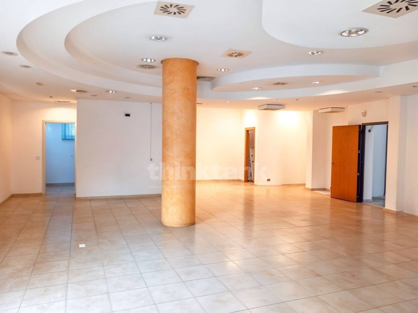 Коммерческая недвижимость 125м² в Катания, Италия № 42063