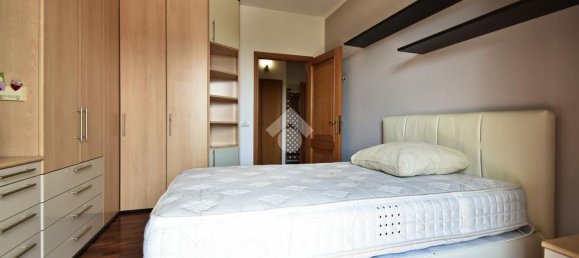 4 bedrooms Apartment in Forlì, Italy No. 316635 17