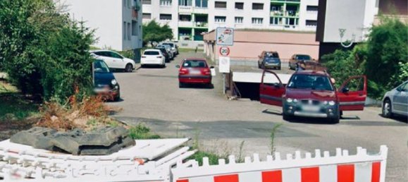 مرآب في Strasbourg, France رقم 322670 3