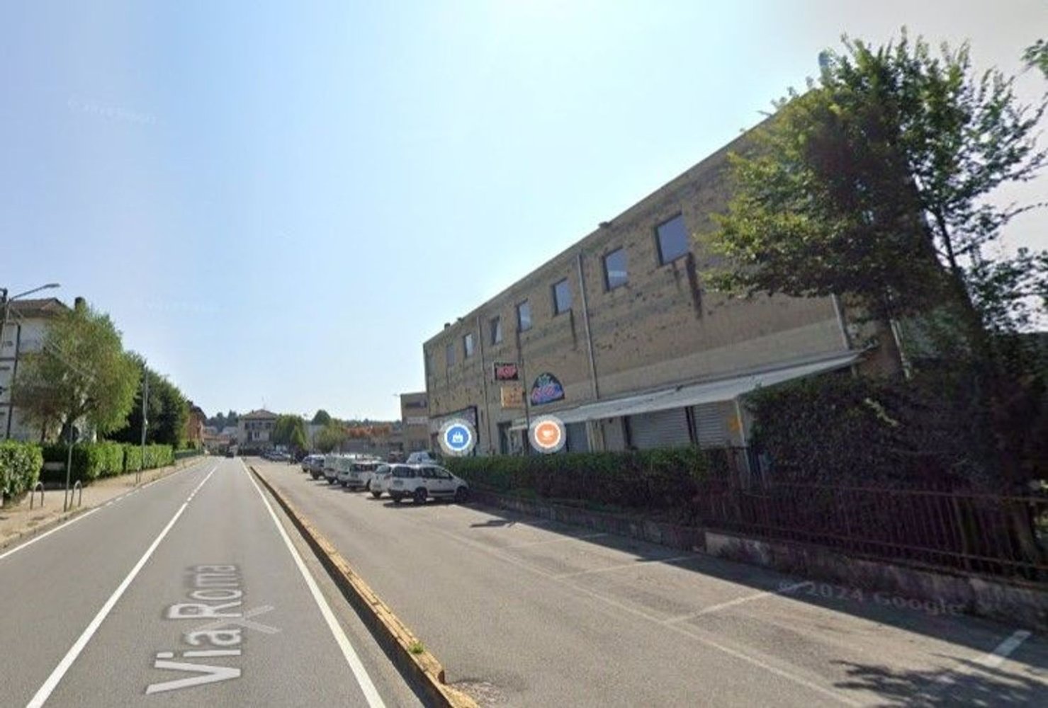 140m² Office in Senna Comasco, Italy No. 295705