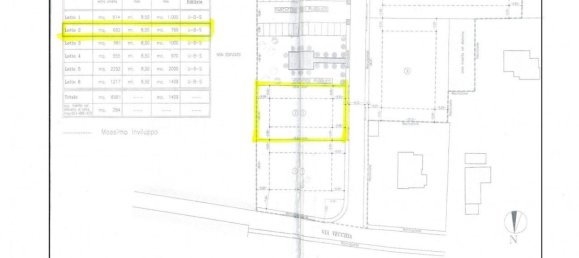 682m² Land in Campodoro, Italy No. 89017 12