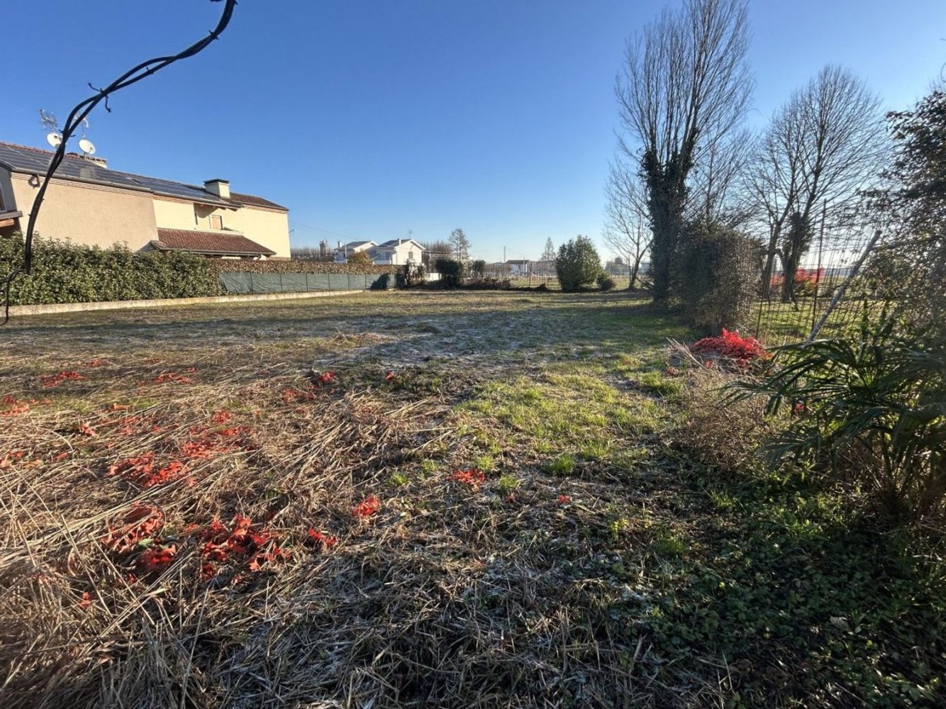 682m² Land in Campodoro, Italy No. 89017