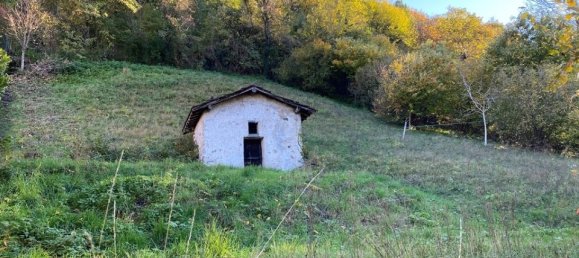 1625m² Land in Canzo, Italy No. 82782 8