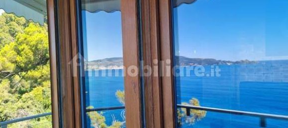 Apartamento de 1 dormitorio en Chiavari, Italy No. 270608 34