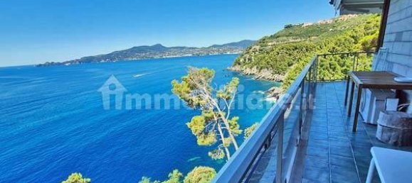 Apartamento de 1 dormitorio en Chiavari, Italy No. 270608 18