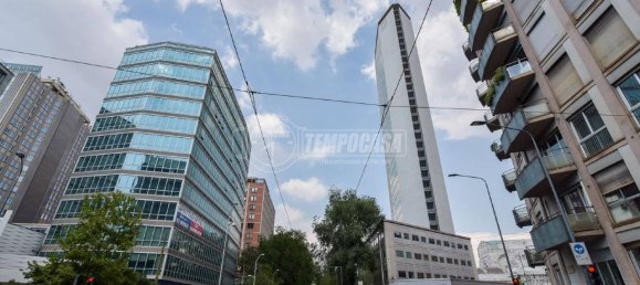 1 room Commercial property in Milan, Italy No. 260140 12