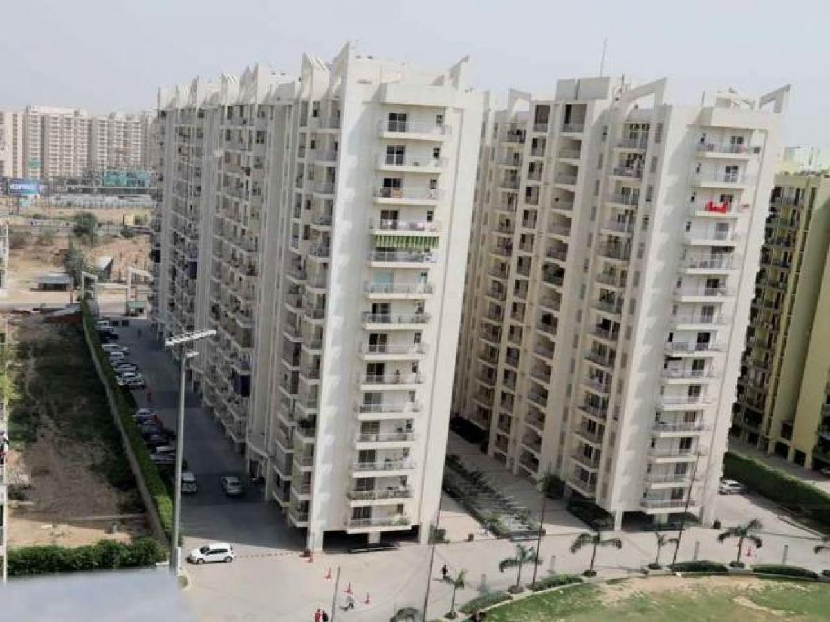 2 bedrooms House in Ghaziabad, India No. 1425