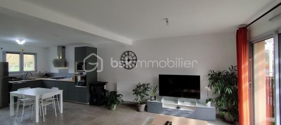 3 Schlafzimmer Haus in Chatte, France, Nr. 275601 5