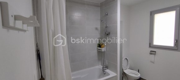 3 Schlafzimmer Haus in Chatte, France, Nr. 275601 10