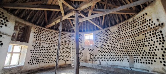 Замки и поместья с 15 спальнями в Сент-Аман-Монтрон, Франция № 93133 9