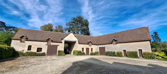 Замки и поместья с 15 спальнями в Сент-Аман-Монтрон, Франция № 93133 2