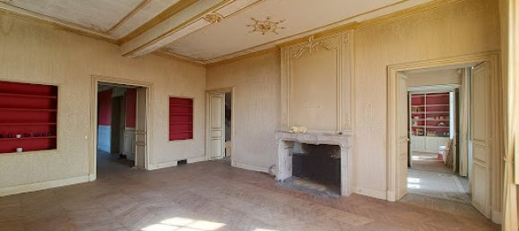 Замки и поместья с 15 спальнями в Сент-Аман-Монтрон, Франция № 93133 5