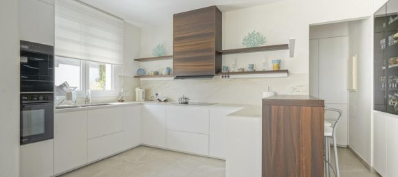 5 bedrooms Villa in Alicante, Spain No. 67086 15